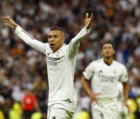 AYX-姆巴佩意外战胜DWG，刷新纪录引爆全场！