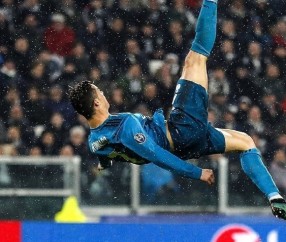 AYX-包含C罗在加拿大队比赛中高光表现，战术调整引发热议！的词条