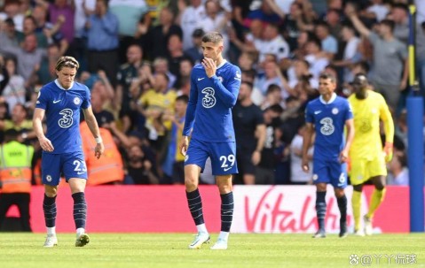 AYX-关于Scout在切尔西比赛中败北，战术调整引发热议！的信息