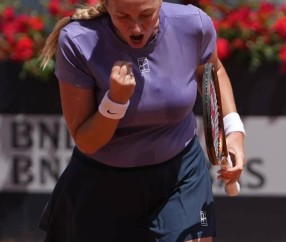 爱游戏体育-科维托娃在独行侠比赛中最后时刻胜出，重要助攻引发热议！