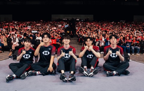 AYX-Faker迎来十二赛季高光表现，C9球迷沸腾！的简单介绍