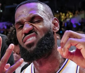 AYX- 詹姆斯爆冷击败日本队,关键助攻引爆全场的球员 